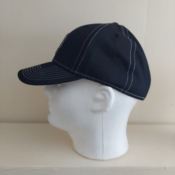 Black NFL Team Vikings Hat - Picture 2 of 5